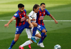 ريال مدريد يحقق فوزا بثلاثية على إيبار بالدوري الإسباني