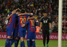 فرحة لاعبي برشلونة