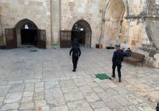 شرطة الاحتلال ومستوطنون يقتحمون الأقصى ومصلى باب الرحمة