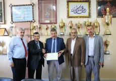 تربية الوسطى تستقبل وفداً من عائلة بشير بدير البلح