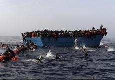 سفينة تقل مهاجرين