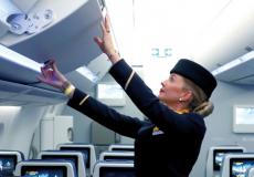 مضيفة طيران