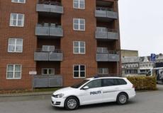 قالت الشرطة إن زوج الضحية ووالد الطفلتين مشتبه به في القضية