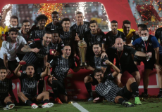 لاعبو السد يحتفلون بكأس البطولة (مواقع التواصل)