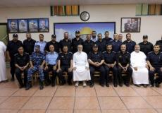 هنية يكرم قادة الشرطة بغزة