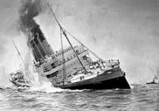 سفينة غارقة