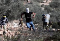  إصابات وحالات اختناق خلال مواجهات مع الاحتلال في قلقيلية