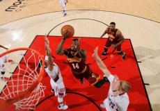 حامل اللقب خسر أمام مضيفه بورتلاند ترايل بلايزرز 86-102