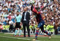 زين الدين زيدان المدير الفني لفريق ريال مدريد الإسباني