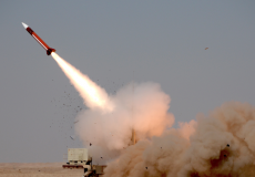 جماعة الحوثي تقصف منطقة الباحة الان