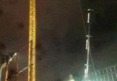 الاحتلال ينصب رافعة ضخمة في باحة البراق للشروع ببناء مجمع تلمودي