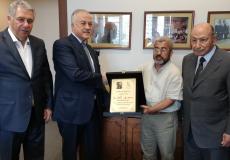  مؤسسة غزّة للتراث والثقافة تمنح لقب عميد العائلات للشهيد يوسف العلمي