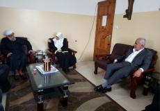 نواب الوسطى يناقشون قضايا المواطنين مع رئيس بلدية النصيرات