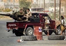 مقاومون موالون للشرعية في تعز