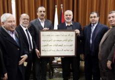 هنية يستقبل وفد من رجال الاعمال