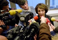 وزيرة الصحة الفرنسية تتحدث للصحافة عقب الواقعة