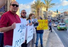 النائب أبو شحادة في مظاهرة احتجاج على جرائم أجهزة الأمن الإسرائيلية، يافا 