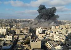 الخارجية الأمريكية تعلق على التصعيد الإسرائيلي في غزة -صورة لقصف مبنى المسحال الثقافي في القطاع أمس-