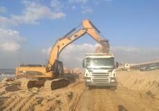 تنفيذ أعمال تدعيم مناطق متفرقة من ساحل غزة