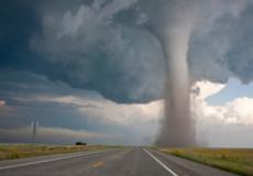 اعصار جنوب غرب اليابان