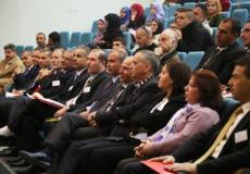 معلمون وطلبة من جامعة النجاح الوطنية خلال المؤتمر
