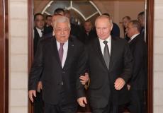 الرئيس محمود عباس ونظيره الروسي بوتين