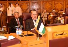 سليم الزعنون خلال مشاركته في المؤتمر