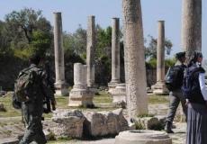 اقتحام جنود الاحتلال للمقع الاثري في سبسطية