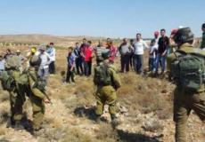 قوات الاحتلال تمنع المزارعين من الوصول لأراضيهم- أرشيفية
