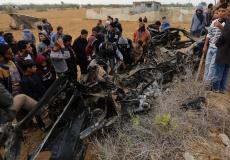 استهداف سيارة شرق خانيونس جنوبي قطاع غزة -ارشيف-