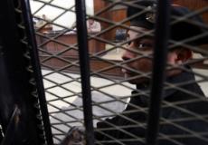 صورة أرشيفية لرجل شرطة مصري داخل إحدى المحاكم
