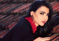 الفنانة قمر