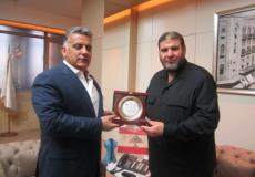 أبو قاسم دغمش واللواء عباس إبراهيم
