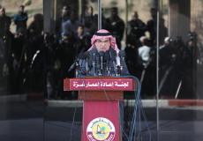 السفير القطري محمد العمادي خلال مؤتمر صحفي في غزة