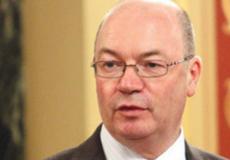 الوزير البريطاني أليستر بيرت 