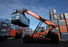 ارتفاع الصادرات السلعية وانخفاض  في الواردات