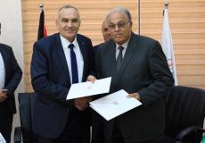 توقيع اتفاقية بين وزارة الاتصالات والجامعة العربية الأمريكية