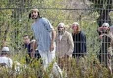 مستوطنون يهاجمون مدرسة عوريف جنوب نابلس