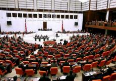 أقر البرلمان التركي المشروع في قراءة أولى مساء الخميس.