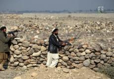 عنصران من مليشيا موالية لظاهر قدير