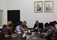 محافظ قلقيلية يتراس اجتماع لجنة السلامة العامة.