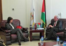 المالكي خلال استقبال الوفد الكولومبي