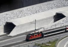 أحد المداخل الرئيسة إلى نفق السكك الحديد - 31 مايو 2016.