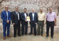 تفاصيل لقاء دائرة اللاجئين في حماس مع وكيل وزارة التربية والتعليم