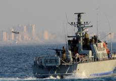 زوارق الاحتلال تهاجم