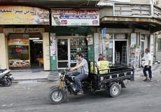 عربة تكتك في شوارع غزة