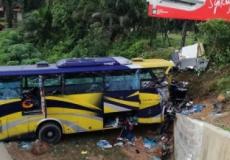 اصطدام أتوبيس بشاحنة بمدينة تيانجين الصينية