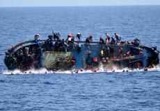 مركب مهاجرين تعرض للغرق
