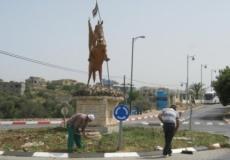 المدخل الرئيسي في قرية جولس