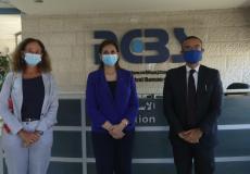 عوض تستقبل القنصل العام الايطالي لدى دولة فلسطين